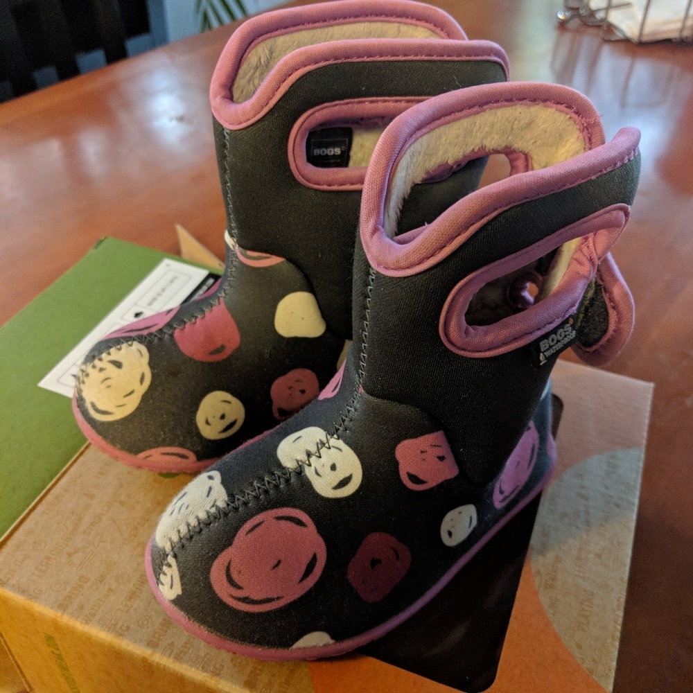 Bogs fur lined boots - Toddler size 6